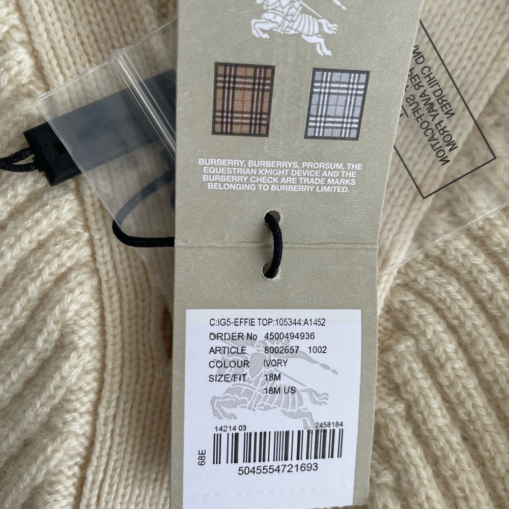 BURBERRY - cardigan with white t-shirt set - Picture 4 of 10